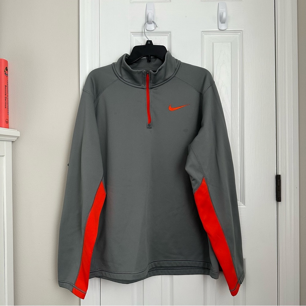 Nike Men’s Therma-Fit Sweatshirt